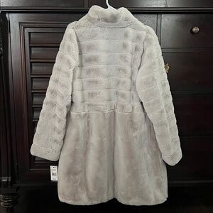 Jones NY Teddy style NWT orig.  $390. XL